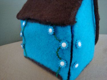 knit felted dollhouse button placement